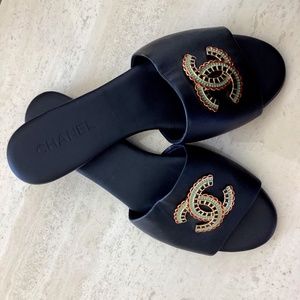 CHANEL sandal